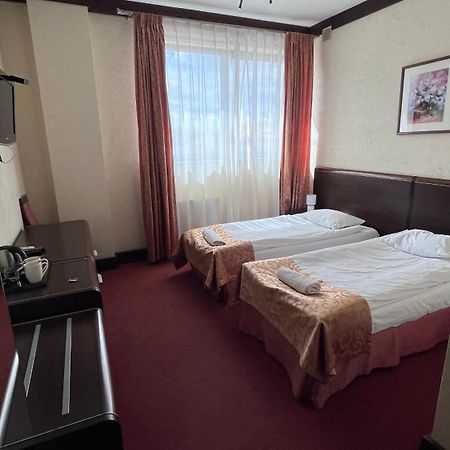 Neptun Hotel Legnica Exterior photo